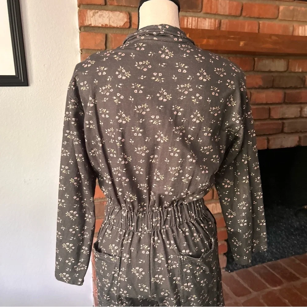 Jen’s Pirate Booty Floral Print Long Sleeve Jumper in Gray Sz XS